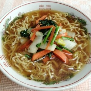 野菜炒めたっぷり☆醤油ラーメン